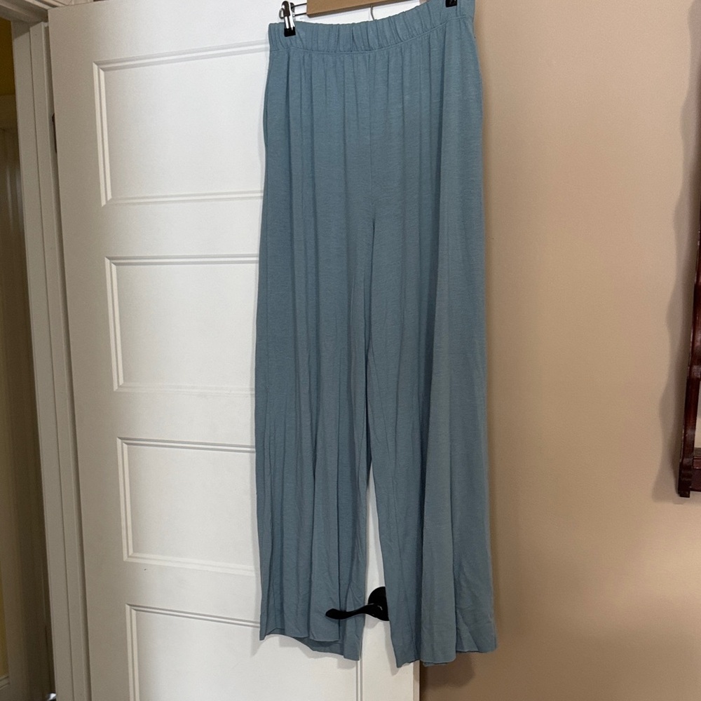 Wide leg lightweight pants